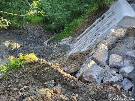 Sanacija plazu pod občinsko cesto Laze–Vrhač (5)